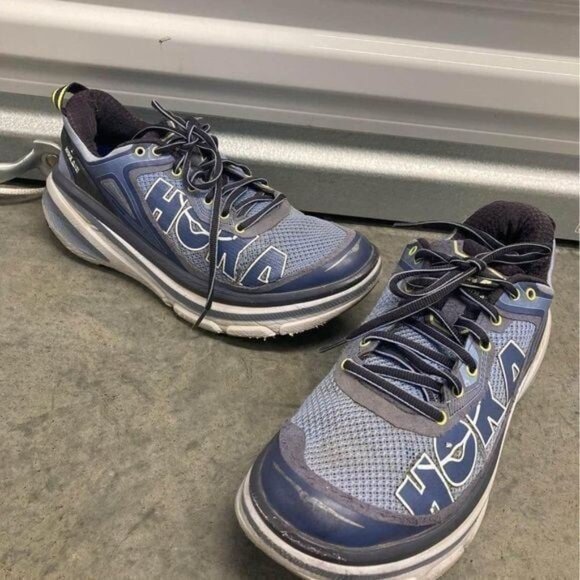 Hoka Shoes - Hoka Size 9.5 women